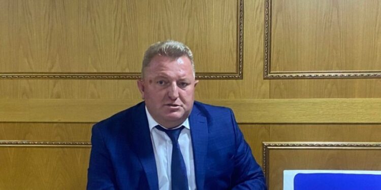 Hisen Berisha: Ia arriti shoku Albin, ta kthej Amerikën pro Serbisë në bisedime