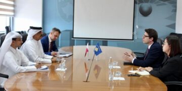 Ministri Murati priti në takim ambasadorin e Katarit Ali bin Hamad Al-Marri