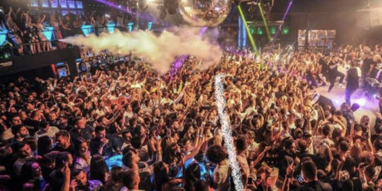Rrahje në ‘Zone Club’/ Tri vajza bëhen llom mes vete, dy nga to ishin përfshirë në rrahje edhe para disa ditësh