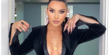 Modelja shiptare thotë se gjoksi i saj meriton çertifikatë vlerësimi