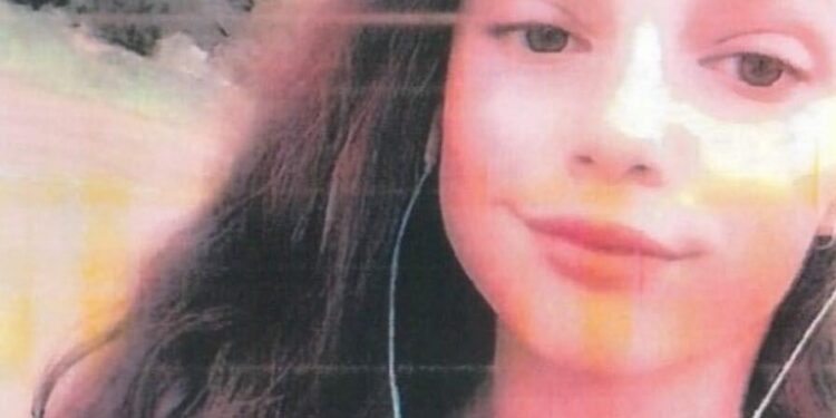 Policia kërkon nga qytetarët t’i lajmërojnë nëse shohin këtë vajzë, është zhdukur