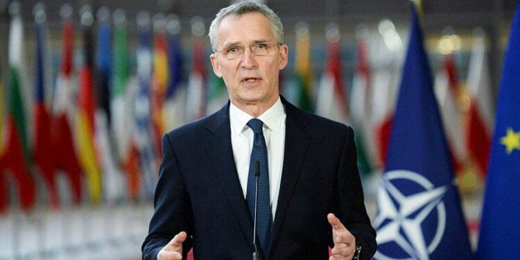 Stoltenberg, Vuçiqit: Do të ndërmarrim çdo masë për ta siguruar paqen në Kosovë