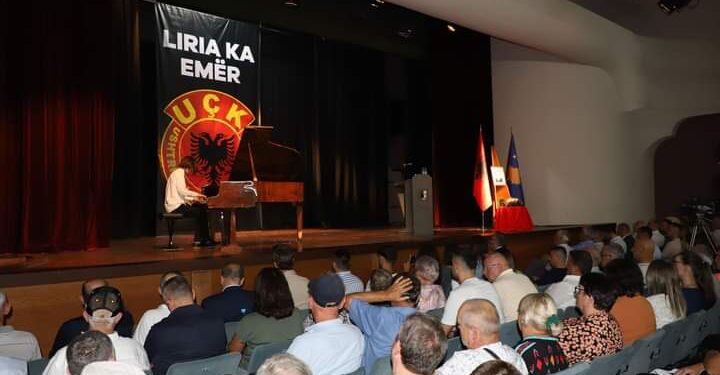Në Mitrovicë u mbajt orë përkujtimore kushtuar veprimtarit të shquar të çështjes kombëtare Sabit Veseli