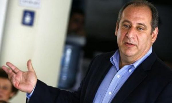Profesori amerikan paralajmëron: Kosova në rrezik, mund të hapet front i ri