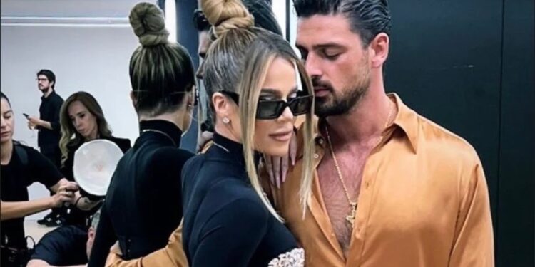 Khloe Kardashian “kapet” bashkë me aktorin italian Michele Morrone