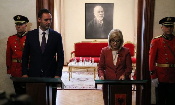 Bisedimet me Serbinë, Konjufca paralajmëron periudhë të vështirë