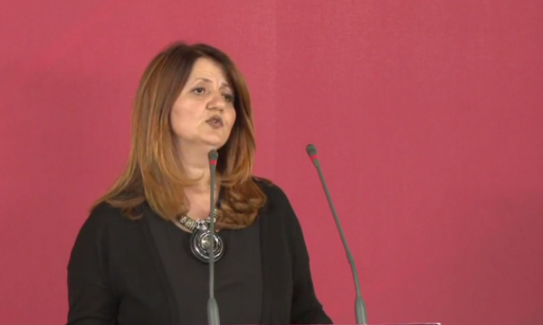 Mulhaxha-Kollçaku: Sherri i SBAShK-ut, fëmijët po transferohen në shkolla private