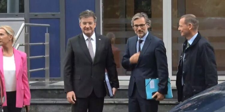 Lajçak, Plotner e Bonne mbërrijnë tek Kurti (VIDEO)