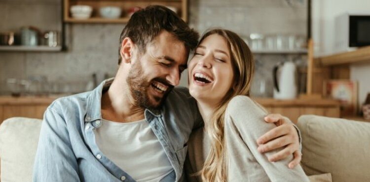 Si të rizbuloni lumturinë në çift dhe të jetoni në qetësi së bashku…