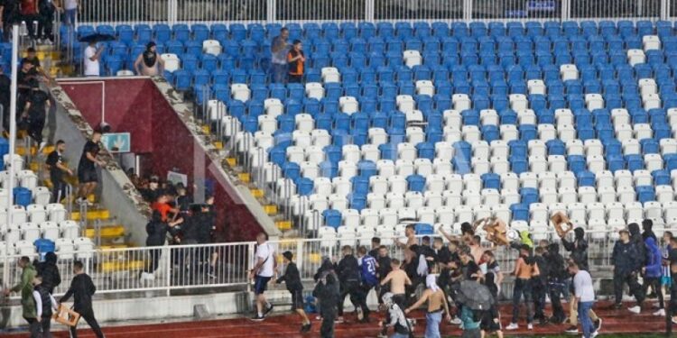 Përleshja e tifozëve para ndeshjes, Prishtina dhe Ballkani në procedurë disiplinore