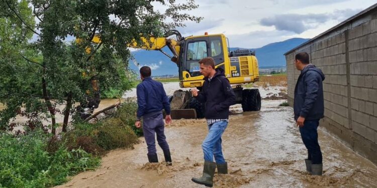 Pritet ndërhyrja e FSK-së, Latifi flet për gjendjen pas vërshimeve në Rahovec