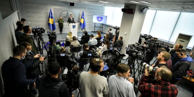 AKK ultimatum qeverisë: I presim pagat deri më 5 tetor