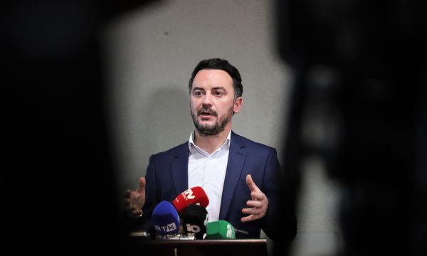 Dardan Molliqaj paralajmëron protesta kundër Qeverisë Kurti