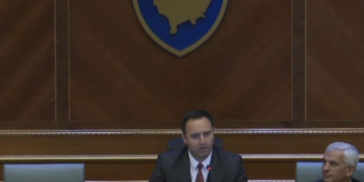 Konjufca kallëzon batutë në Kuvend: Na ishte Ismet sekretari, Bajrush Xhemajli dhe një grua e vjetër