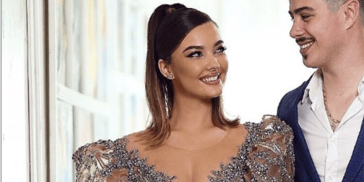 Rita marton vëllain, këndon bashk me Fidanin  në dasëm