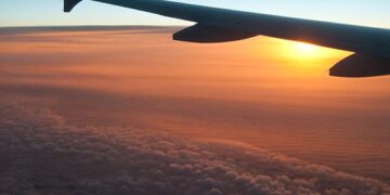 Bloomberg”: Dy kompani ajrore shqiptare do falimentojnë këtë dimër!