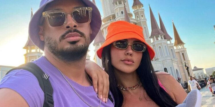 Dedikimi i Einxhel për të birin në pritje