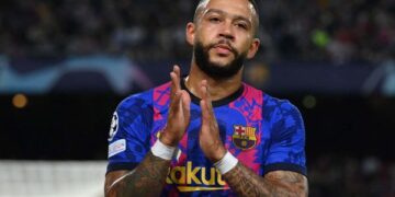 Barcelona nis misionin për shkëmbimin e Depayt me sulmuesin e Liverpoolit