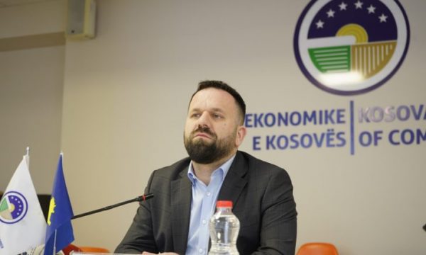 Raportohej se do të aderonte në LDK, Rukiqi punësohet në një kompani amerikane