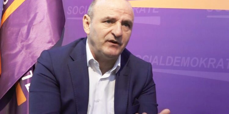 Sherifi për grevat: Kurti po manipulon, po derdh lot krokodili për orët e humbura