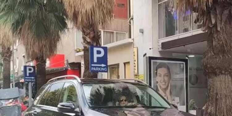 Po ngiste makinën në kundërvajtje? Vjen reagimi nga Alketa Vejsiu