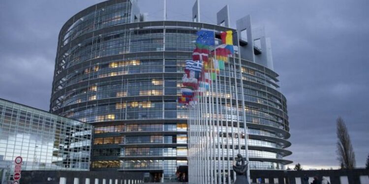 Deputetët kosovarë në Bruksel për liberalizimin e vizave, Holanda ende nuk është bindur