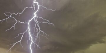 Çfarë ishte krisma e fuqishme që zgjoi sot Prishtinën?