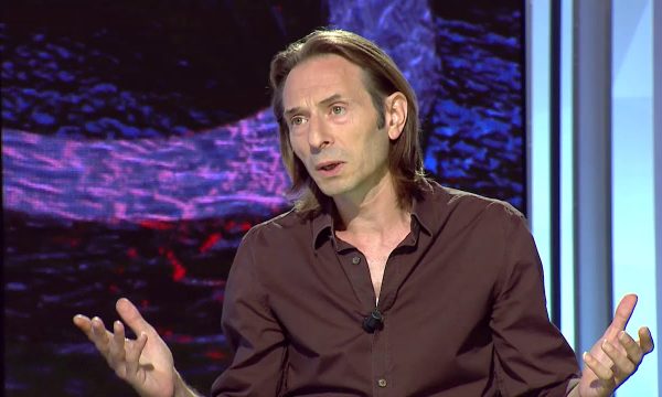 Pas deklaratës kundër Jasharajt, Elvis Hoxha: Shpresoj që kosovaristët nuk do të kërkojnë që të jem non grata