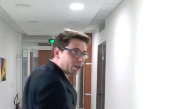 Çka po paralajmërohet? Murati nuk tregon nëse do t’u dalin pagat grevistëve