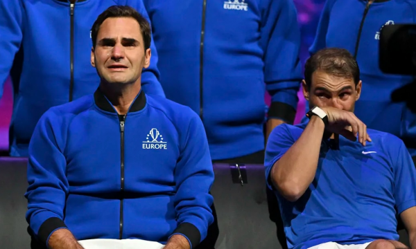 Roger Federer e mbylli karrierën me një lamtumirë emocionuese