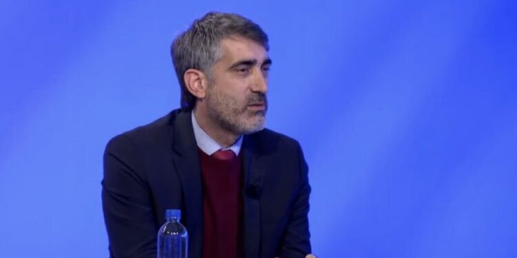Sveçla i del krah dhëndrit të Liburn Aliut: Arrestimi i tij s`ka lidhje me aktivitetin politik