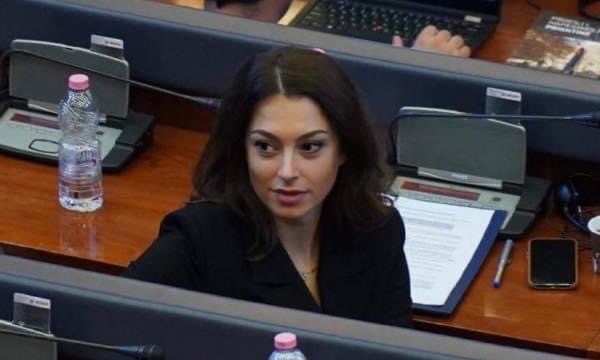 Doarsa Kica i bashkohet LDK’së, largohet nga koalicioni qeveritar