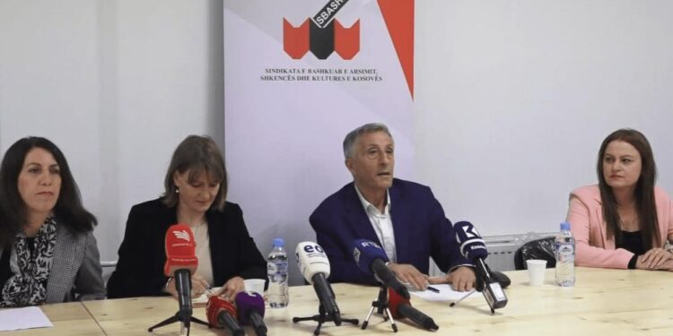 Vazhdon greva: Nuk ka marrëveshje në mes kryeministrit Kurti dhe Rrahman Jasharit