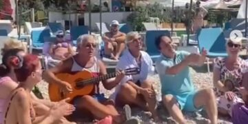 Mihrija e Naimi këndojnë live në plazh