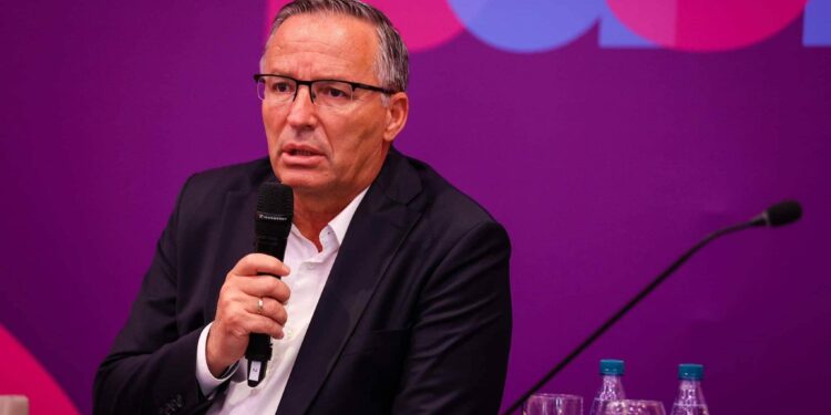 Bedri Hamza: Me 50/50, Kryetari Krasniqi po krijon perspektivë të qartë për gratë në vendimmarrje