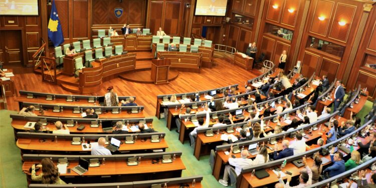 Ja sa milionë euro shpenzoi Kuvendi i Kosovës për 6 muaj për paga dhe mëditje