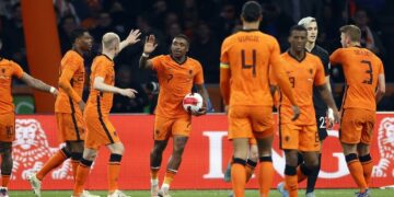 Holanda publikon listën e lojtarëve të grumbulluar për ndeshjet e kombëtares