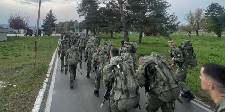 Trefishohet numri i ushtarëve që e braktisën FSK-në, vetëm këtë vit u larguan 78 pjesëtarë