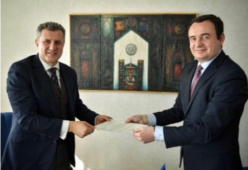 Raportohet se Ambasadori Kapiti paguan 4230 euro në muaj për banesë në Londër, MPJD ia aprovon kundërligjshëm (DOKUMENT)