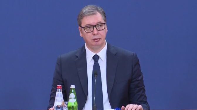 Vuçiq: Lajçak dhe të dërguarit e Macronit dhe Scholzit propozuan kornizë të re bisedimesh me Kosovën