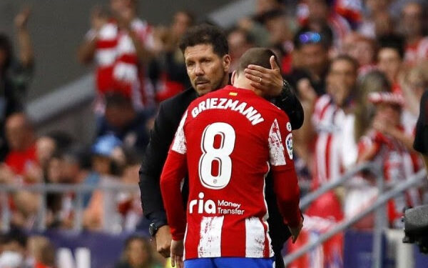 Presion mbi Barcelonën për të gjetur marrëveshje me Atleticon për Griezmann