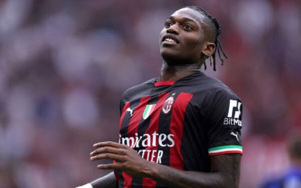 ​Po shkëlqen me Milanin, Pioli jep një lajm të ri për Leaon