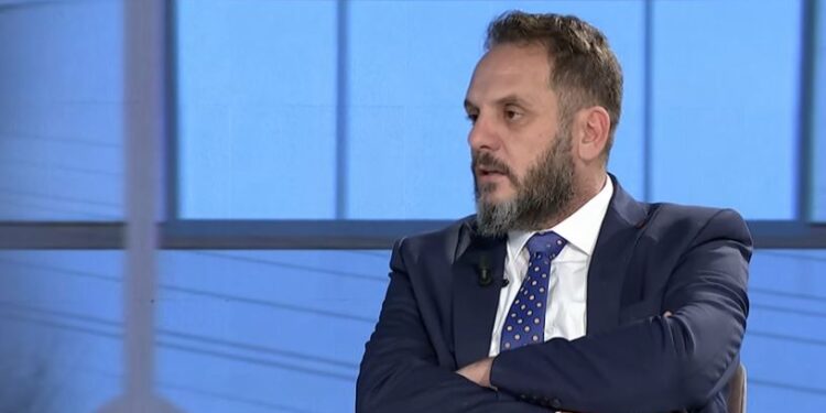Flet Valon Maloku për banorët e It’s My Home: I kam kontrollu të psikologu, kanë dalë mirë