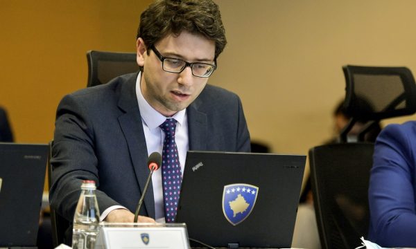 Ndarja e nga 100 eurove për studentët, Murati del me një njoftim