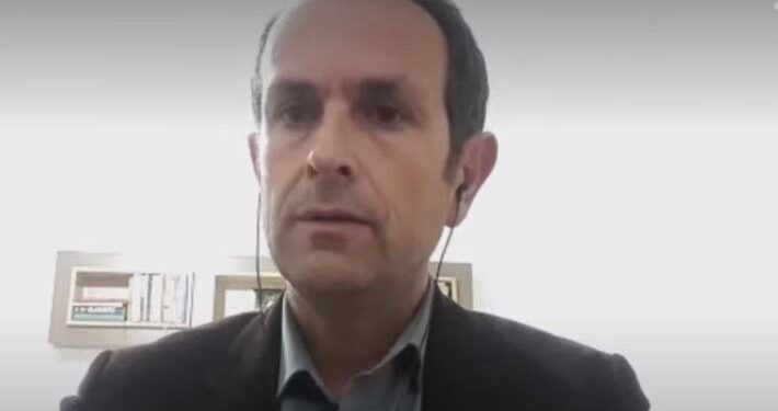 Kryetari i Këshillit të Prindërve për mësimin të shtunave: Më shumë dëm sesa kompensim