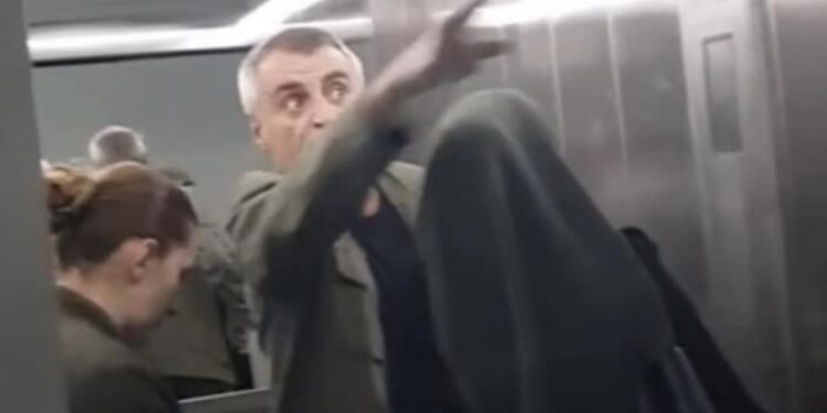 E pëson gjinekologu Blerim Feka pasi u “përla” me një familjar të pacientit