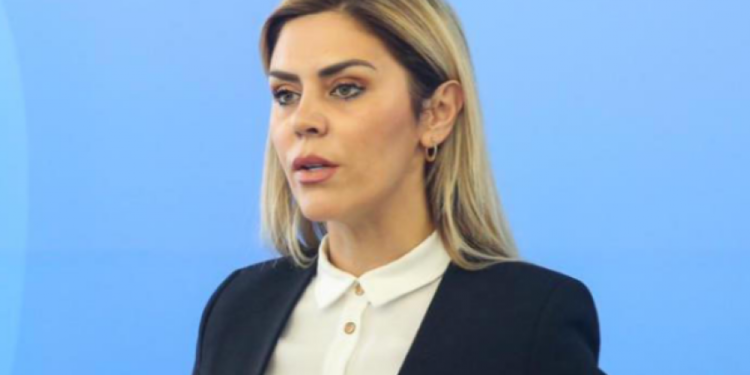 Deliu-Kodra: Kurti si duket ka filluar të vuajë nga halucinacionet, po sheh çka nuk po sheh asnjë qytetar