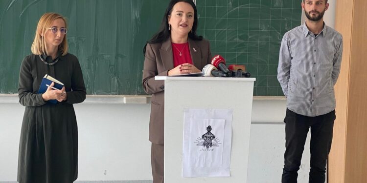 Komuna e Prishtinës shpall konkurs për 25 psikologë në shkolla