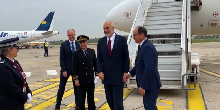 Rama mbërrin në Strasburg, më vonë mban fjalimin për krerët e UÇK-së