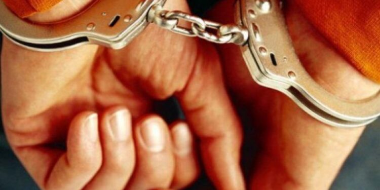 Arrestohet në flagrancë 21 vjeçari nga Drenasi, kishte hyrë në një shtëpi për të vjedhur